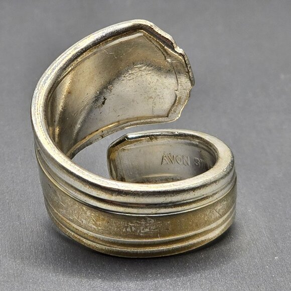 VTG Avon Silver-Plated Spoon Ring Size 8.5 Floral Heart Etched Design 12.98g - Picture 3 of 11